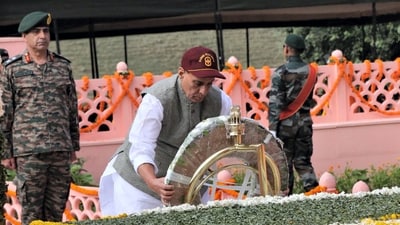Kargil Vijay Diwas is marked every year to pay homage to the fallen soldiers in the 1999 Kargil conflict with Pakistan. On the occasion of the 24th Anniversary of the Kargil Vijay Diwas which is being observed today, Defence Minister Rajnath Singh, Chief of Defence Staff Gen Anil Chauhan, Army Chief General Manoj Pande, Navy Chief Admiral R Hari Kumar, other top Army Commanders and Lieutenant Governor of Ladakh Brig (Retd) BD Mishra laid wreaths at Kargil War Memorial in Dras, Ladakh. (PTI) Kargil Vijay Diwas is marked every year to pay homage to the fallen soldiers in the 1999 Kargil conflict with Pakistan. On the occasion of the 24th Anniversary of the Kargil Vijay Diwas which is being observed today, Defence Minister Rajnath Singh, Chief of Defence Staff Gen Anil Chauhan, Army Chief General Manoj Pande, Navy Chief Admiral R Hari Kumar, other top Army Commanders and Lieutenant Governor of Ladakh Brig (Retd) BD Mishra laid wreaths at Kargil War Memorial in Dras, Ladakh. (PTI)