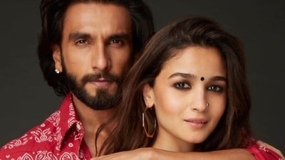 Ranveer Singh and Alia Bhatt will be seen in Rocky Aur Rani Kii Prem Kahaani. Ranveer Singh and Alia Bhatt will be seen in Rocky Aur Rani Kii Prem Kahaani.