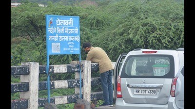 While disposing of the application, the principal bench of NGT ruled, “We direct the state authorities and the collector concerned to ensure compliance of the guidelines issued by the Central Pollution Control Board (CPCB) with regard to emersion of idols.” (Sant Arora/HT) While disposing of the application, the principal bench of NGT ruled, “We direct the state authorities and the collector concerned to ensure compliance of the guidelines issued by the Central Pollution Control Board (CPCB) with regard to emersion of idols.” (Sant Arora/HT)