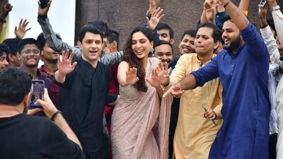 Created by Zoya Akhtar and Reema Kagti, the show revolves around Sobhita Dhulipala's Tara Khanna and actor Arjun Mathur’s Karan Mehra, two best friends turned wedding planners navigating the world of big fat Indian weddings while dealing with conflicts in their personal lives. Created by Zoya Akhtar and Reema Kagti, the show revolves around Sobhita Dhulipala's Tara Khanna and actor Arjun Mathur’s Karan Mehra, two best friends turned wedding planners navigating the world of big fat Indian weddings while dealing with conflicts in their personal lives.