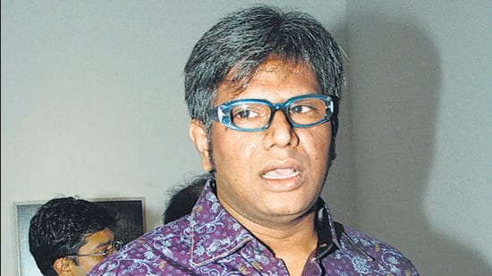 Chintan Upadhyay - Art exhibition Dis Location at Colaba - HT Photo by Sambit Saha 12-11-10