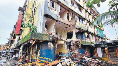 Leaning Nalasopara building demolished Leaning Nalasopara building demolished