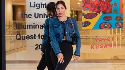 Singer Sophie Choudry attended the exhibit and took to Instagram Stories to give a glimpse of the 'stunning' installation. Sharing her photo, Nita Mukesh Ambani Cultural Centre wrote on Instagram, "Our guests immersed themselves in the endless patterns and reflections of the Infinity Mirrored Room..." She wore a denim jacket with her black outfit. Singer Sophie Choudry attended the exhibit and took to Instagram Stories to give a glimpse of the 'stunning' installation. Sharing her photo, Nita Mukesh Ambani Cultural Centre wrote on Instagram, "Our guests immersed themselves in the endless patterns and reflections of the Infinity Mirrored Room..." She wore a denim jacket with her black outfit. 
