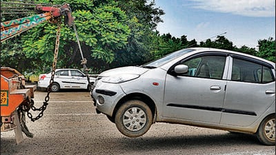 Since 2018, the Delhi transport department has de-registered around 5.5 million overage vehicles. (HT Archive) Since 2018, the Delhi transport department has de-registered around 5.5 million overage vehicles. (HT Archive)