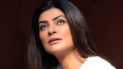 Sushmita Sen suffered an heart attack in March this year. Sushmita Sen suffered an heart attack in March this year.