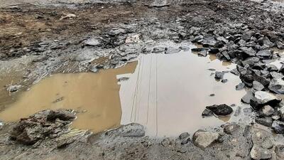 The pothole-affected area includes Uran Phata junction, approach road to Jui Nagar flyover, approach road to Sanpada flyover, road towards Vashi toll Naka. (HT PHOTO) The pothole-affected area includes Uran Phata junction, approach road to Jui Nagar flyover, approach road to Sanpada flyover, road towards Vashi toll Naka. (HT PHOTO)
