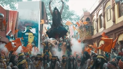 Akshay Kumar in a still from OMG 2 song Har Har Mahadev. Akshay Kumar in a still from OMG 2 song Har Har Mahadev.
