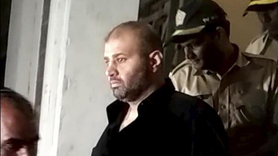 Meanwhile, the court also asked the Central Bureau of India (CBI) to file its reply on the extension of Wadhawan’s stay in hospital on Friday. However, the investigative agency sought permission to take the opinions of medical experts before making any further submissions. (HT PHOTO)
