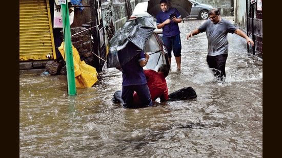 Thane, India - July, 27, 2023: after heavy rain in Thane , Water logging at vandana cinema thane , in Thane, in Mumbai, India, on,Thursday, July, 27, 2023. ( Praful Gangurde / HT Photo )