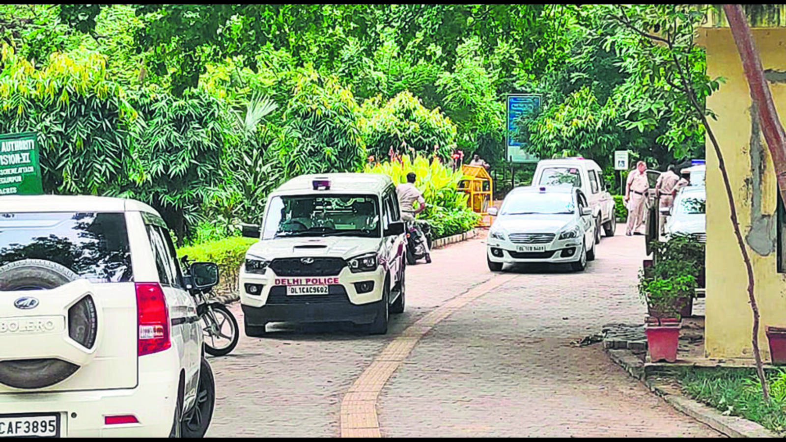 Malviya Nagar murder: Irfan stalked, threatened her, says victim's family | Latest News Delhi - Vimarsana News
