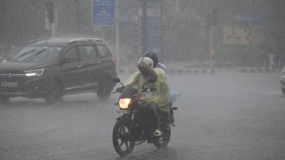Delhi's Air Quality Index (AQI) stood at 71, in the 'satisfactory' category, around 8:40 am, System of Air Quality and Weather Forecasting And Research (SAFAR) data showed. (RajkRaj/ Hindustan Times) Delhi's Air Quality Index (AQI) stood at 71, in the 'satisfactory' category, around 8:40 am, System of Air Quality and Weather Forecasting And Research (SAFAR) data showed. (RajkRaj/ Hindustan Times)