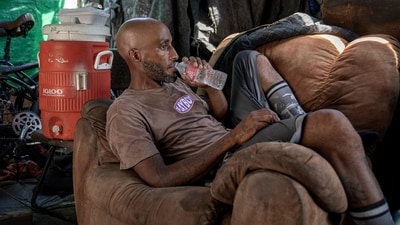 With temperatures soaring and heat waves becoming a regular occurrence across US, it's crucial to identify the signs of heat stroke and heat exhaustion. (AP) With temperatures soaring and heat waves becoming a regular occurrence across US, it's crucial to identify the signs of heat stroke and heat exhaustion. (AP)