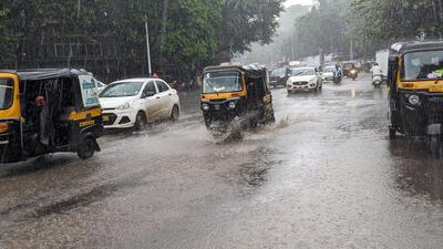 Political leaders and former corporators blame PMC that while it had spent  ₹2,100 crore on road works over the past six years, citizens still have to navigate potholes across the city. (HT FILE)