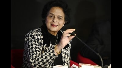 Sardar Patel’s great-granddaughter Dr Gita Patel at a press conference in Lucknow on July 28. (HT photo)