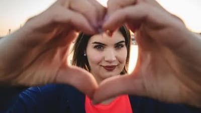 Kindness can be a cognitive therapy for mental health issues. Here's how (Unsplash) Kindness can be a cognitive therapy for mental health issues. Here's how (Unsplash)