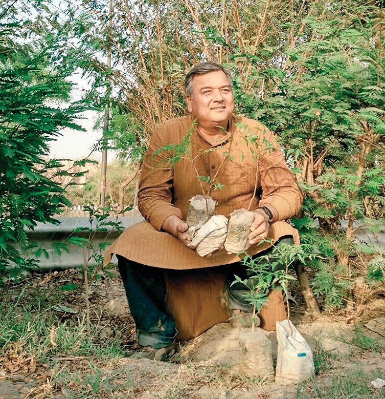 Peepal Baba has planted 13.9 lakh trees in the last two decades. Peepal Baba has planted 13.9 lakh trees in the last two decades.