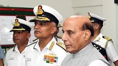 Defence Minister Rajnath Singh with Chief of the Naval Staff Admiral R Hari Kumar (ANI)