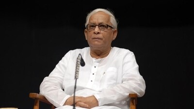 Former Bengal chief minister Buddhadeb Bhattacharya. (HT Archive)