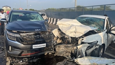 Soon after the accident, teams of the army from Bathinda military station rushed to the spot for rescue operation. Soon after the accident, teams of the army from Bathinda military station rushed to the spot for rescue operation.