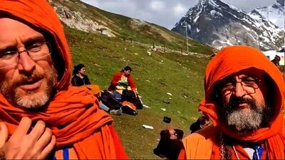 They said it is impossible to describe how they feel and felt gratitude for coming to Amarnath. They said it is impossible to describe how they feel and felt gratitude for coming to Amarnath.