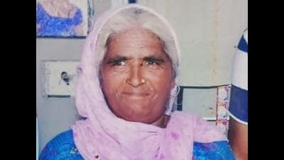 Kartaro Bai, a resident of Sidhwan Bet in Ludhiana. (HT Photo) Kartaro Bai, a resident of Sidhwan Bet in Ludhiana. (HT Photo)