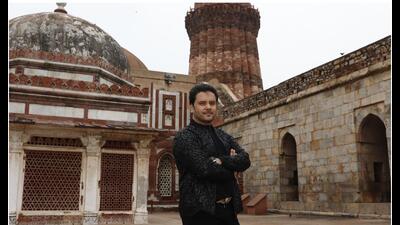 Singer Javed Ali recently performed at the Qutb Minar. when invited as part of the launch of web portal, Mera Gaon Meri Dharohar. (Photo: Shantanu Bhattacharya/HT) Singer Javed Ali recently performed at the Qutb Minar. when invited as part of the launch of web portal, Mera Gaon Meri Dharohar. (Photo: Shantanu Bhattacharya/HT)
