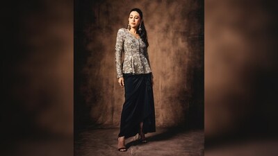 Karisma Kapoor picked her outfit for the day from the shelves of Anamika Khanna's luxury clothing label. (Instagram/@therealkarismakapoor) Karisma Kapoor picked her outfit for the day from the shelves of Anamika Khanna's luxury clothing label. (Instagram/@therealkarismakapoor)