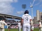 Steve Smith's gesture for James Anderson after Stuart Broad guard of honour Steve Smith's gesture for James Anderson after Stuart Broad guard of honour