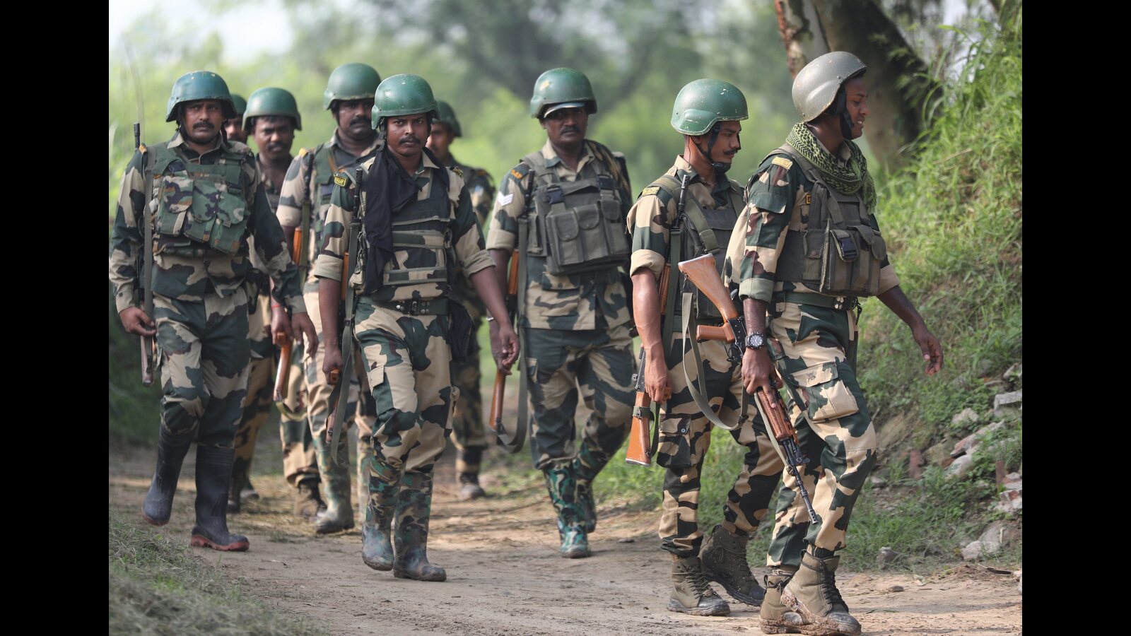 Infiltration bid foiled in Jammu's Arnia area, Pakistan intruder shot dead - Vimarsana News