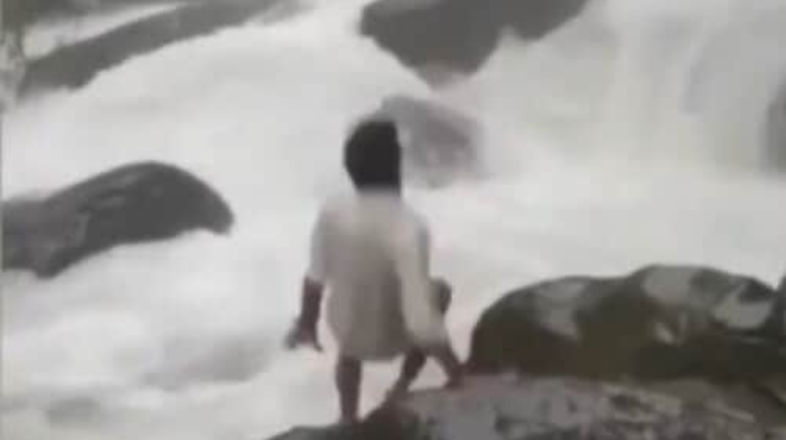 Body of Karnataka man, washed away while making Instagram reels, recovered | Bengaluru - Vimarsana News