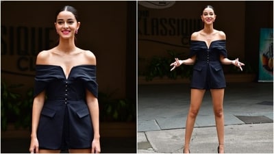 Meanwhile, for the glam picks, Ananya chose black winged eyeliner, subtle pink eye shadow, fuchsia pink lip shade, rouged cheekbones, feathered brows, mascara on the lashes, light contouring, and beaming highlighter. A centre-parted sleek ponytail with teased ends gave the finishing touch. (HT Photo/Varinder Chawla) Meanwhile, for the glam picks, Ananya chose black winged eyeliner, subtle pink eye shadow, fuchsia pink lip shade, rouged cheekbones, feathered brows, mascara on the lashes, light contouring, and beaming highlighter. A centre-parted sleek ponytail with teased ends gave the finishing touch. (HT Photo/Varinder Chawla)