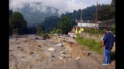 During floods, about 70,000 people, stuck in various remote areas of the state, were safely evacuated by the efforts of the state government. (HT file photo) During floods, about 70,000 people, stuck in various remote areas of the state, were safely evacuated by the efforts of the state government. (HT file photo)
