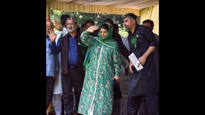 Peoples Democratic Party (PDP) chief Mehbooba Mufti salutes during party's foundation day celebration, in Srinagar on Monday. (ANI) Peoples Democratic Party (PDP) chief Mehbooba Mufti salutes during party's foundation day celebration, in Srinagar on Monday. (ANI)