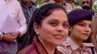 The order was passed by the high court on Monday on a plea moved by former head of state women commission, Manisha Gulati, challenging July 13 notice to her asking her to immediately vacate the residential accommodation and to hand over the possession to the state. (HT File)