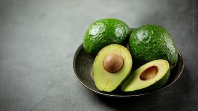 Unsaturated fats: Heart-healthy fats such as monounsaturated and polyunsaturated fats, can help improve cardiovascular health. These fats can help lower LDL (bad) cholesterol levels and reduce the risk of heart disease when consumed in moderation. (Freepik) Unsaturated fats: Heart-healthy fats such as monounsaturated and polyunsaturated fats, can help improve cardiovascular health. These fats can help lower LDL (bad) cholesterol levels and reduce the risk of heart disease when consumed in moderation. (Freepik)