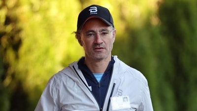 Alex Karp, CEO of Palantir Technologies, walks to a morning session at the Allen & Company Sun Valley Conference on July 13, 2023 in Sun Valley, Idaho (Photo by Kevin Dietsch / GETTY IMAGES NORTH AMERICA / Getty Images via AFP) (Getty Images via AFP) Alex Karp, CEO of Palantir Technologies, walks to a morning session at the Allen & Company Sun Valley Conference on July 13, 2023 in Sun Valley, Idaho (Photo by Kevin Dietsch / GETTY IMAGES NORTH AMERICA / Getty Images via AFP) (Getty Images via AFP)