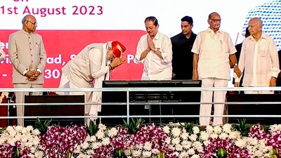 Prime Minister Narendra Modi being conferred with the Lokmanya Tilak National Award, in Pune, Tuesday, 