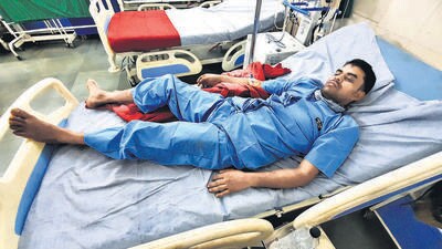 Thane, India - August, 01, 2023: 20 people have died after the under-construction bridge girder collapsed near Shahapur Sarlambe village on Samriddhi Highway. One of the injured in this incident is Shahpur He is undergoing treatment in the district hospital at shahpur , in Thane, in Mumbai, India, on, Tuesday, August, 01, 2023. ( Praful Gangurde / HT Photo ) (Hindustan Times) Thane, India - August, 01, 2023: 20 people have died after the under-construction bridge girder collapsed near Shahapur Sarlambe village on Samriddhi Highway. One of the injured in this incident is Shahpur He is undergoing treatment in the district hospital at shahpur , in Thane, in Mumbai, India, on, Tuesday, August, 01, 2023. ( Praful Gangurde / HT Photo ) (Hindustan Times)