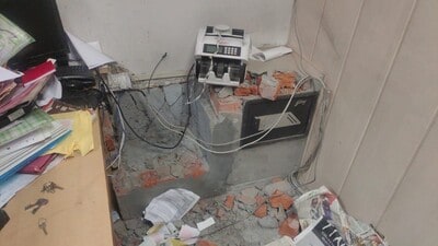 Unidentified robbers looted  ₹8 lakh from an automobile showroom in Jalandhar’s Paragpur village on Tuesday. (HT Photo)