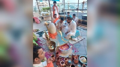 Sanjay's post quickly went viral on social media, garnering more than 300,000 likes in just a few hours and several comments from his adoring fans. (Instagram/@duttsanjay) Sanjay's post quickly went viral on social media, garnering more than 300,000 likes in just a few hours and several comments from his adoring fans. (Instagram/@duttsanjay)