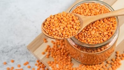Beneficial for people with diabetes: Pulses are high in fibre and have a low glycemic index, making them particularly beneficial to people with diabetes by assisting in maintaining healthy blood glucose and insulin levels. (Freepik)