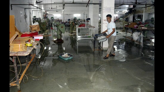 A basement unit in Tronica City was damaged by the flood waters on Tuesday in Ghaziabad. (Sakib Ali/HT Photo)
