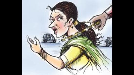 The accused approached the woman on the pretext of asking the time, the Chandigarh Police said. (HT)