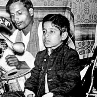Anup Jalota debuted on stage at the age of 7