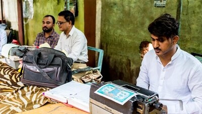 “The typewriter’s khyat-khyat-khyat and moving the cursor from the line to the next – as if the line could be measured in a sound.” (Akella Srinivas Ramalingaswami / Shutterstock)