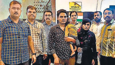Juhu couple abandon newborn in rickshaw due to financial problems