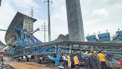 Thane, India - August, 01, 2023: 20 people have died after the girder of under construction bridge fell on Samrudhi Highway, , in Thane, in Mumbai, India, on, Tuesday, August, 01, 2023. ( Praful Gangurde / HT Photo ) (Hindustan Times) Thane, India - August, 01, 2023: 20 people have died after the girder of under construction bridge fell on Samrudhi Highway, , in Thane, in Mumbai, India, on, Tuesday, August, 01, 2023. ( Praful Gangurde / HT Photo ) (Hindustan Times)