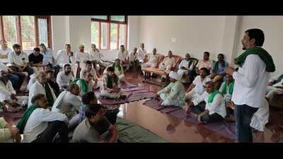 The BKU panchayat underway. (HT)
