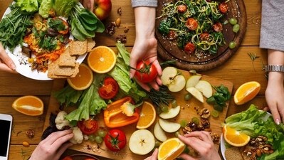 7. Maintain a healthy diet: Consume a balanced diet rich in fruits, vegetables, whole grains, and lean proteins. Limit saturated fats and sugary foods. (Shutterstock) 7. Maintain a healthy diet: Consume a balanced diet rich in fruits, vegetables, whole grains, and lean proteins. Limit saturated fats and sugary foods. (Shutterstock)