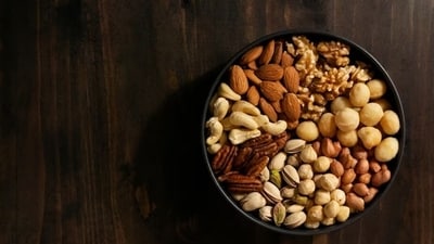 Eating a handful of nuts which is around 30 grams or 1/3 of a cup is part of a healthy and balanced diet and can keep immunity strong. (Freepik) Eating a handful of nuts which is around 30 grams or 1/3 of a cup is part of a healthy and balanced diet and can keep immunity strong. (Freepik)